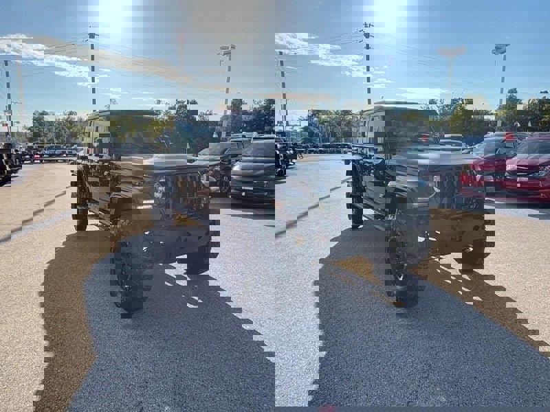 Used 2021 Jeep Gladiator Sport image 2