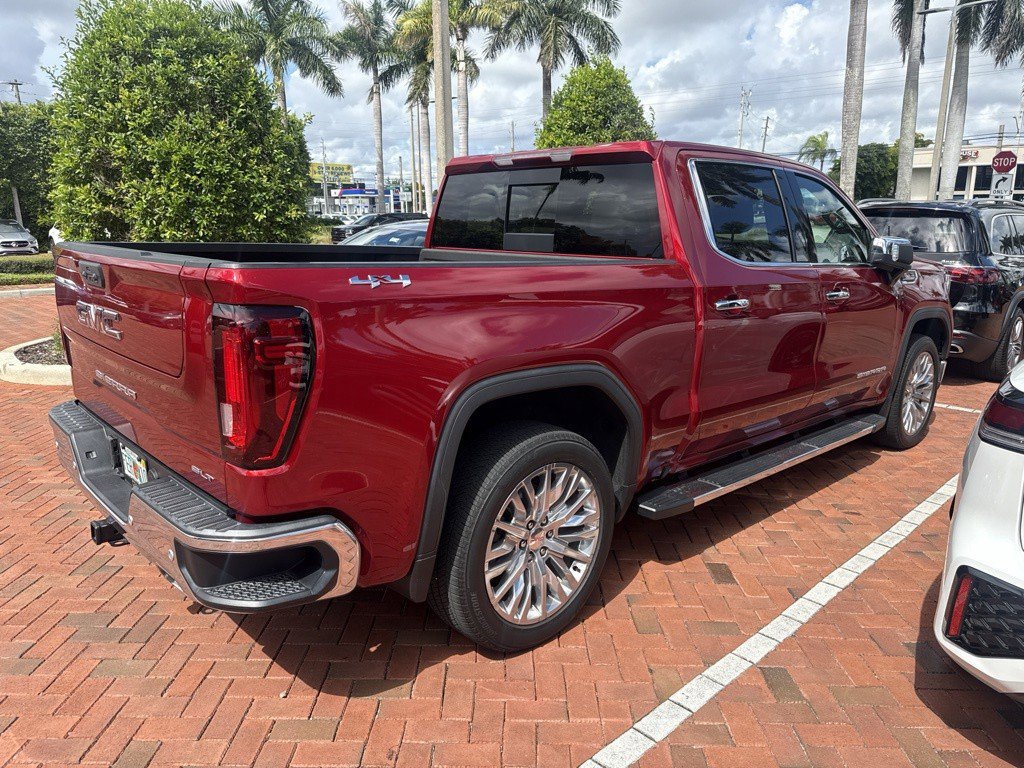 Used 2024 GMC Sierra 1500 SLT w/ SLT Premium Plus Package AWD/4WD image 10