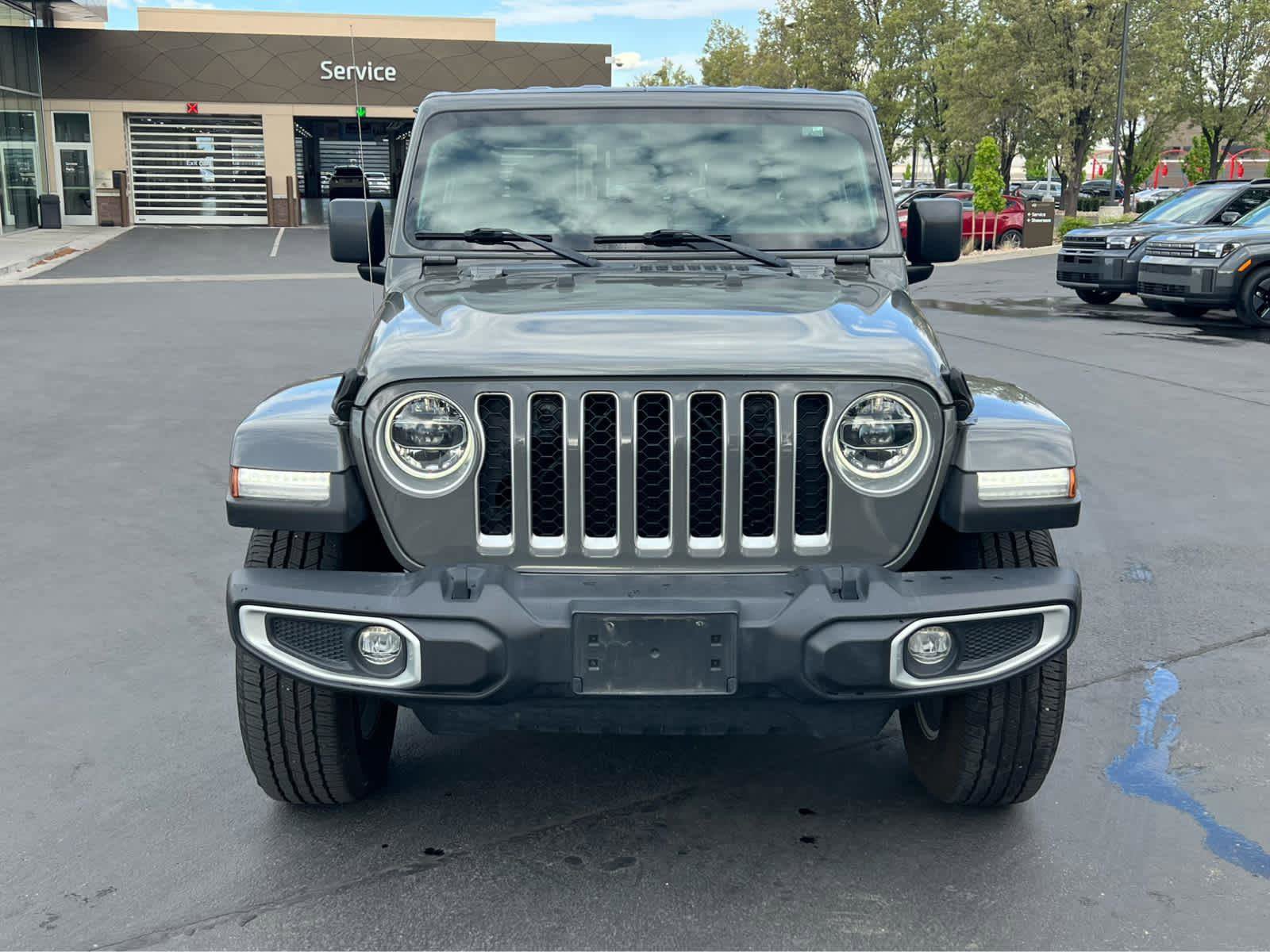 Used 2021 Jeep Gladiator Overland w/ Popular Equipment Package AWD/4WD image 3