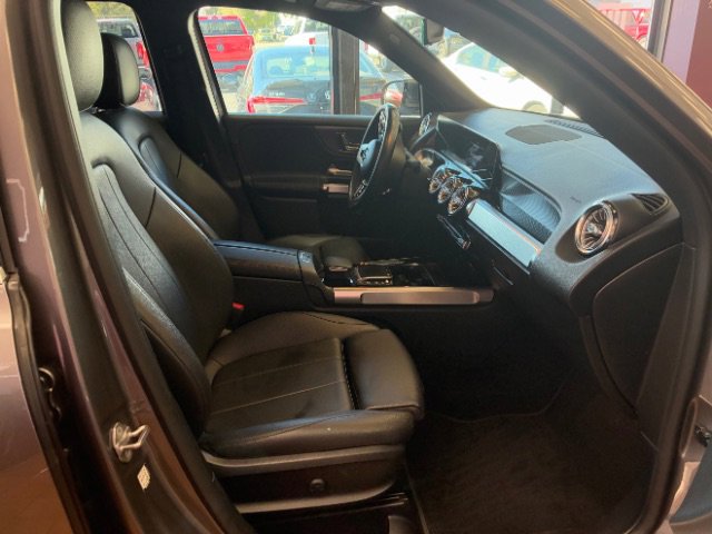 Used 2021 Mercedes-Benz GLB 250 image 30