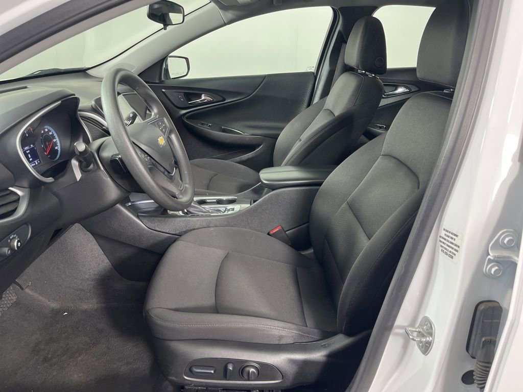 Used 2024 Chevrolet Malibu LT image 21