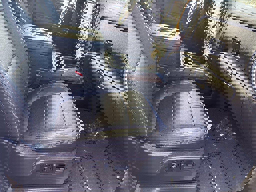 Used 2022 Chevrolet Silverado 1500 High Country w/ Z71 Off-Road Package image 22