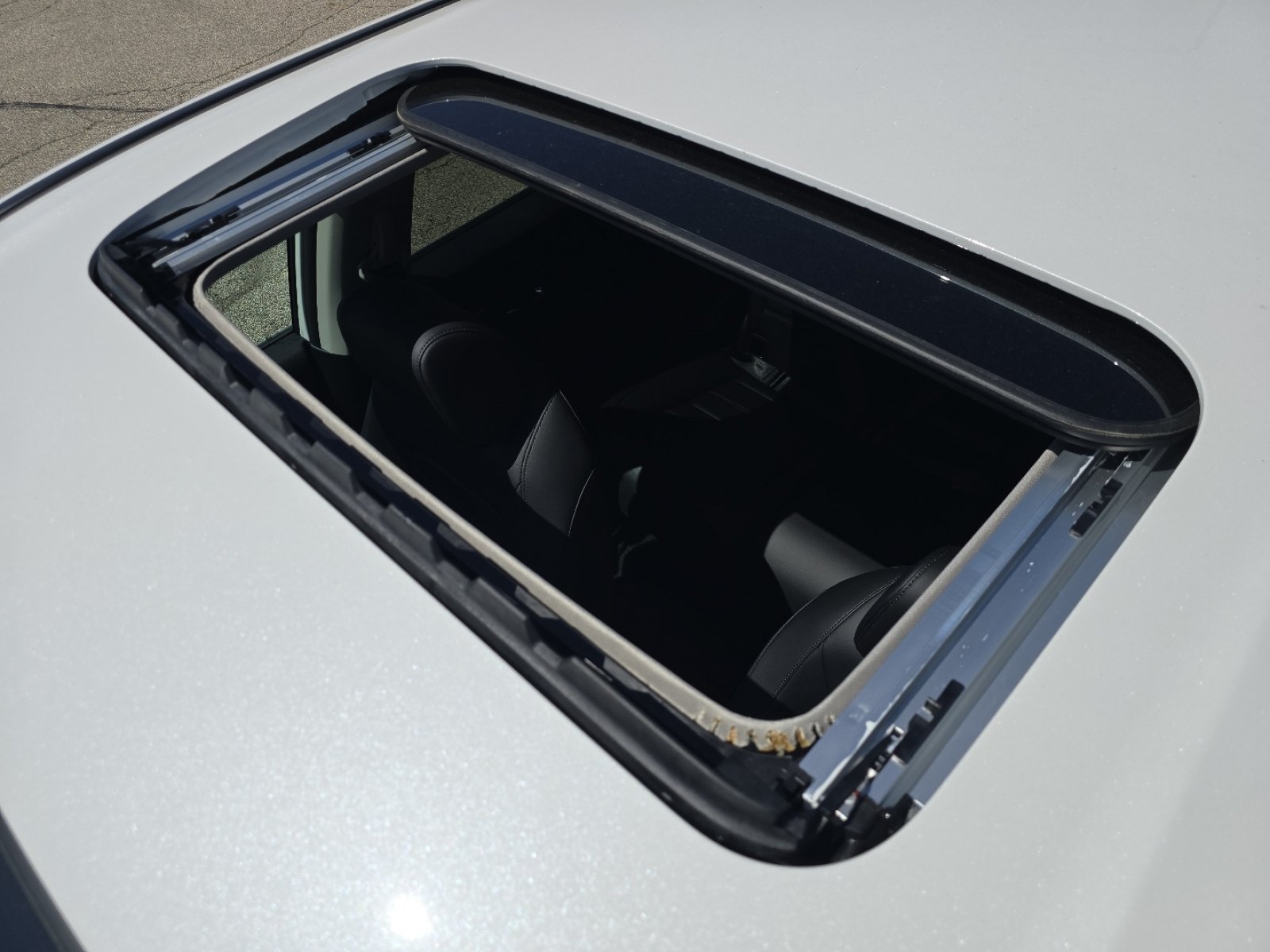 New 2026 Honda CR-V EX-L image 3