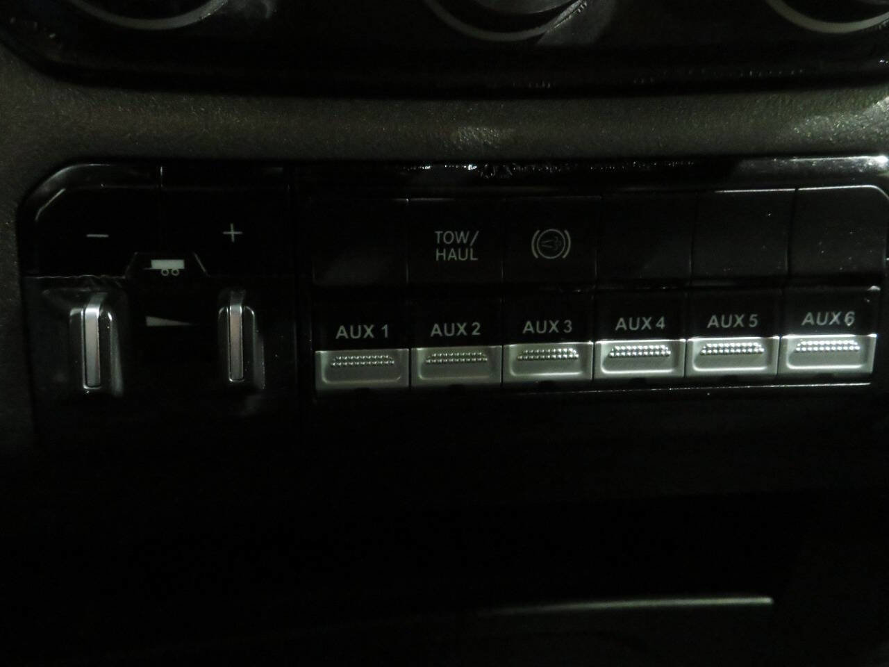 Used 2023 RAM 3500 Tradesman image 22