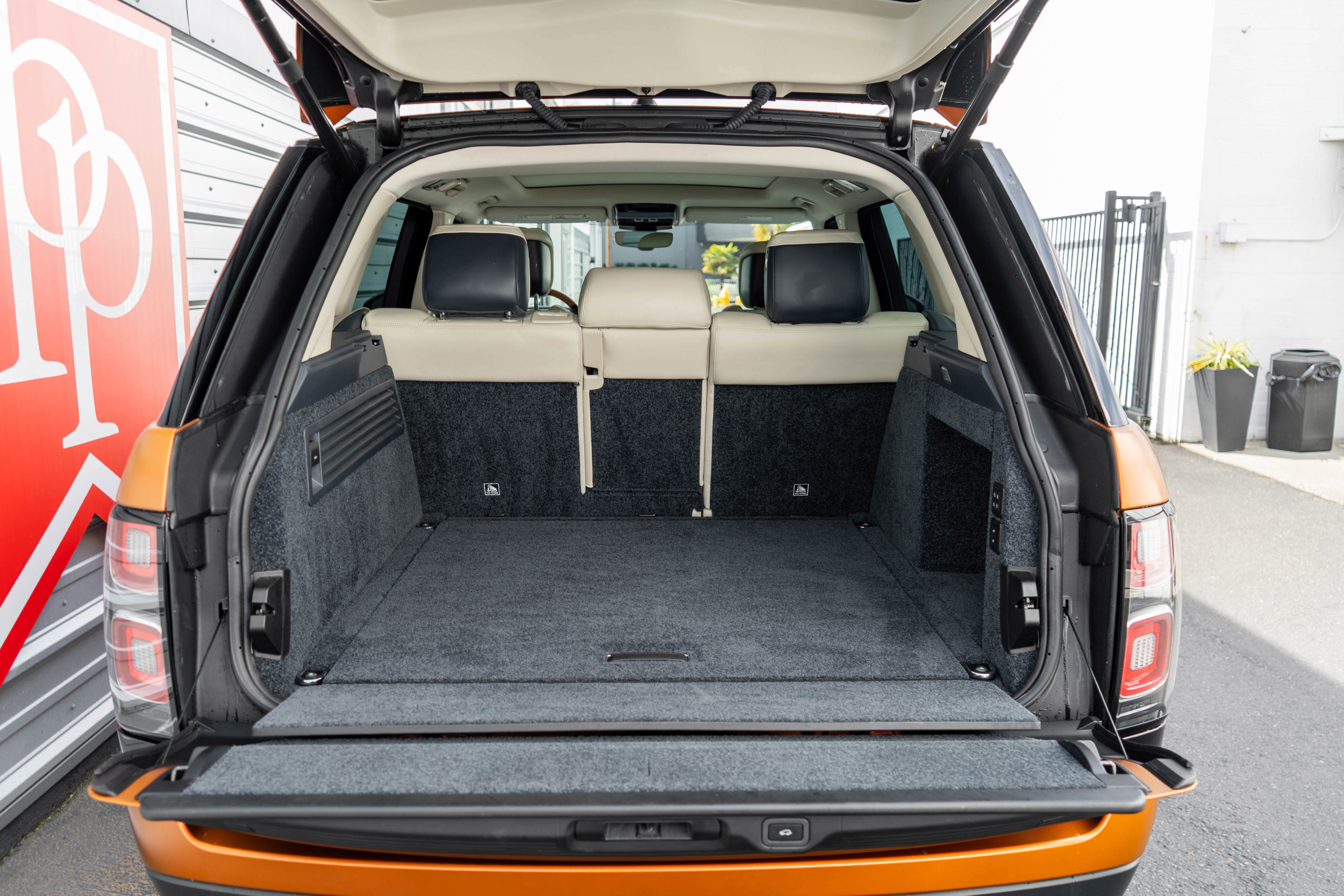 Used 2021 Land Rover Range Rover HSE AWD/4WD image 43