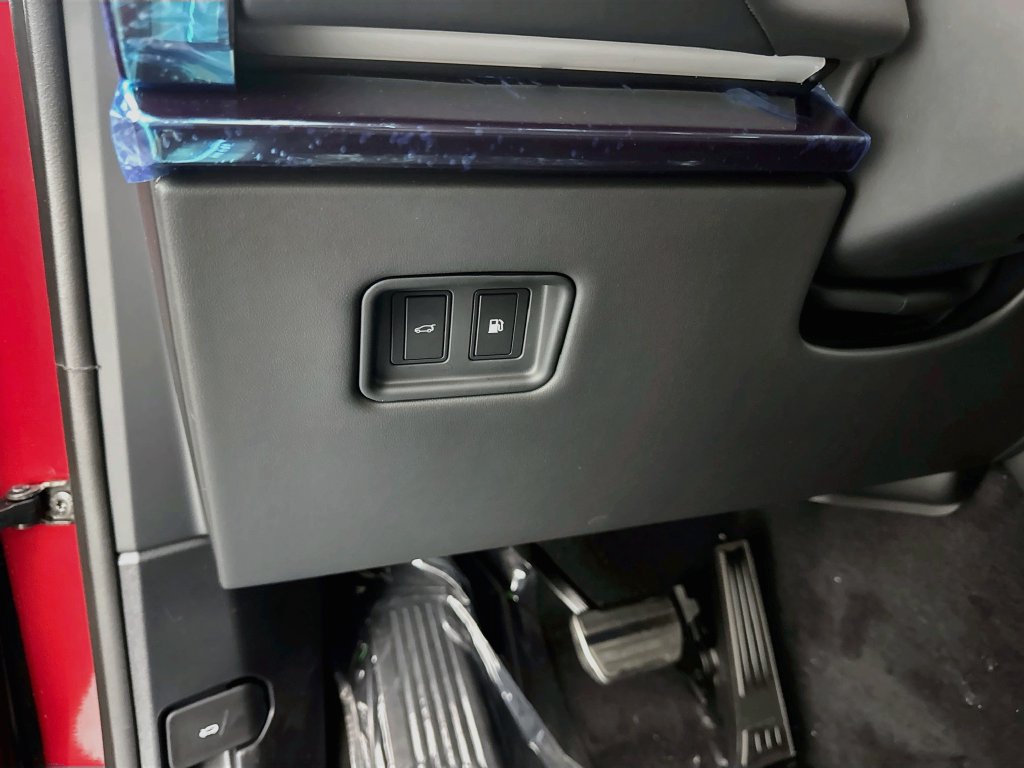 New 2026 Land Rover Range Rover Sport Dynamic SE AWD/4WD image 10