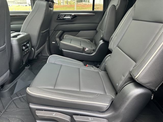 New 2026 Chevrolet Suburban Premier image 20