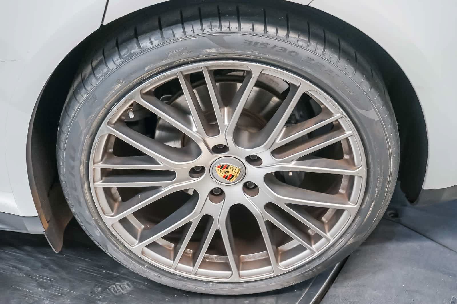 Certified 2023 Porsche Panamera Platinum Edition RWD image 13