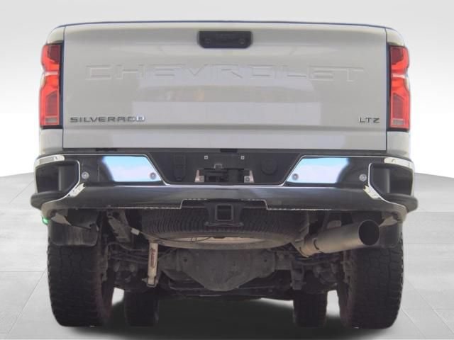 Used 2025 Chevrolet Silverado 2500 LTZ w/ LTZ Premium Package AWD/4WD image 6