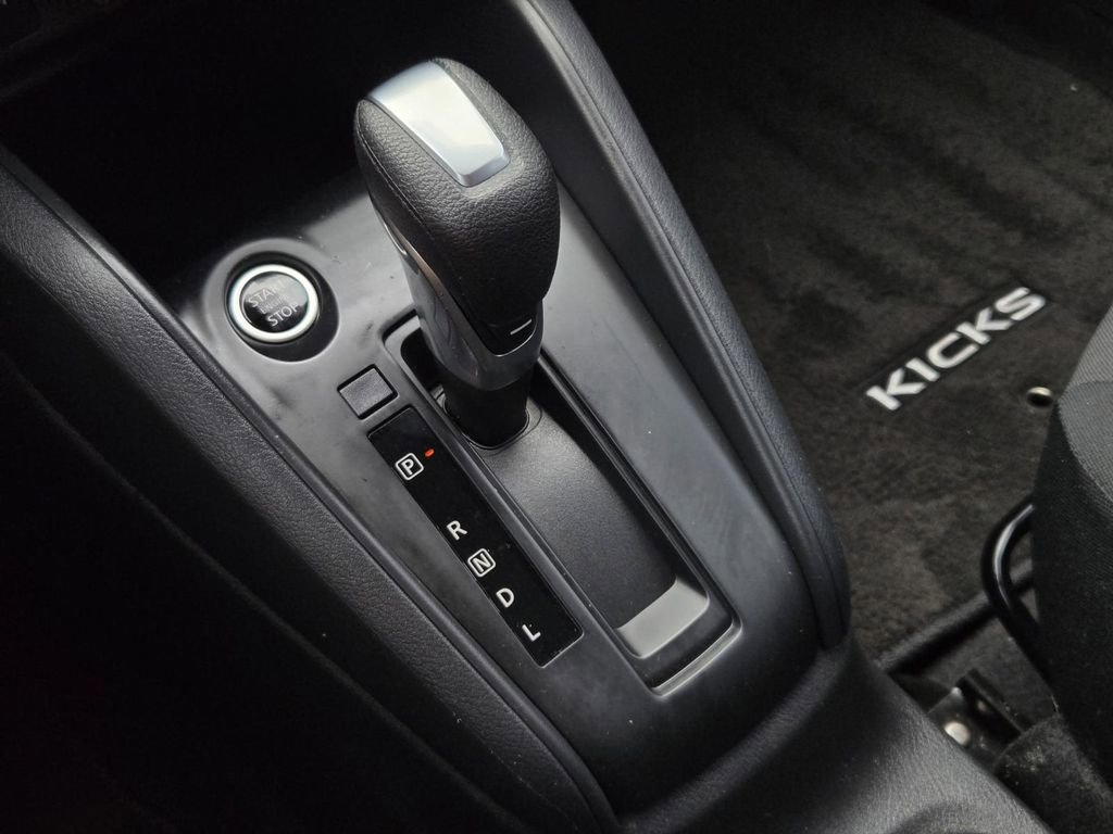 Certified 2024 Nissan Kicks S image 22