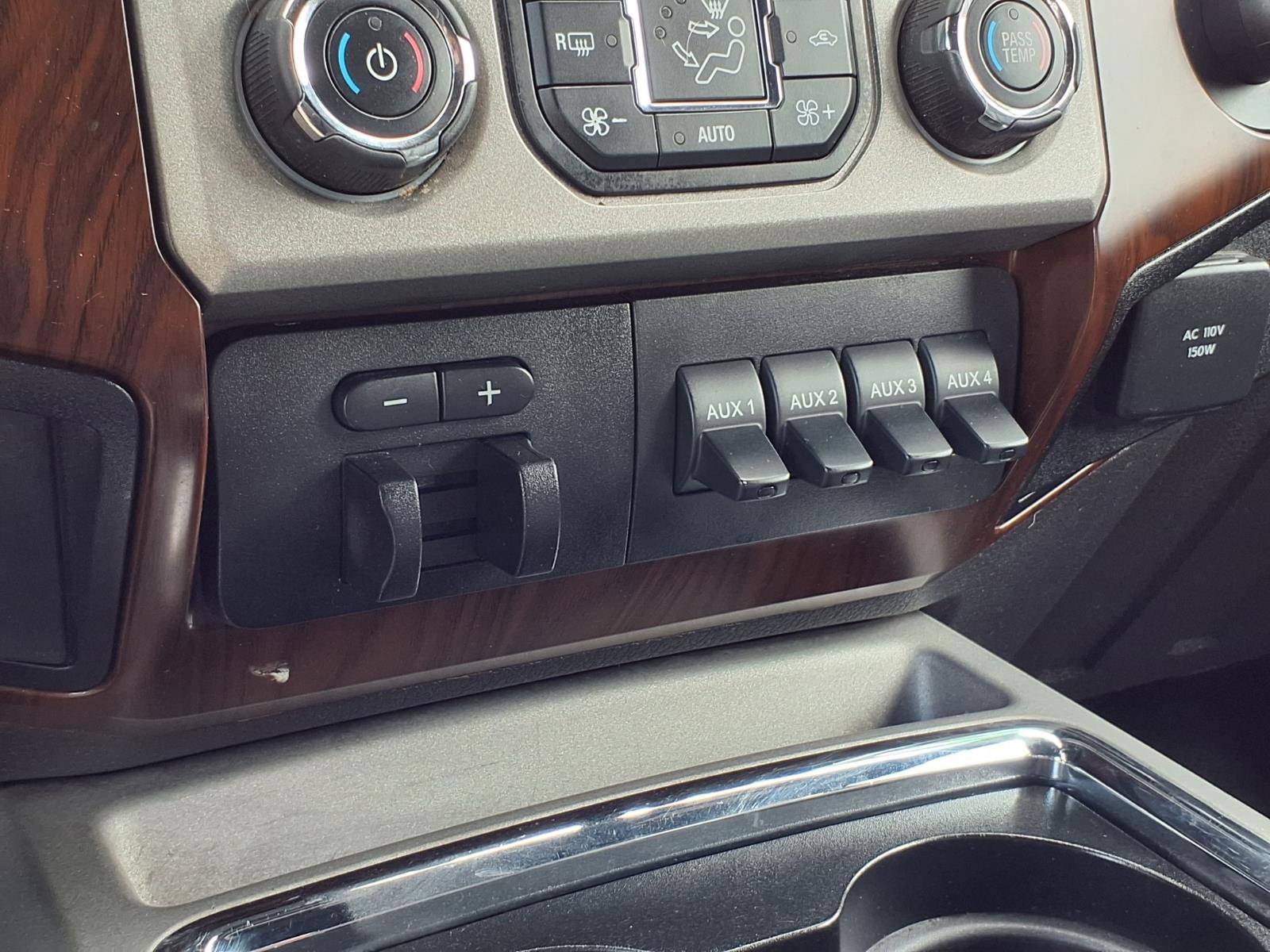 Used 2013 Ford F450 Lariat w/ Lariat Ultimate Pkg AWD/4WD image 15