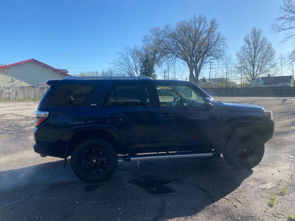 Used 2017 Toyota 4Runner SR5 Premium AWD/4WD image 6