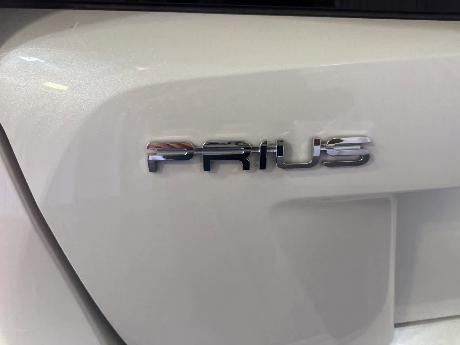 Used 2016 Toyota Prius Three FWD image 13