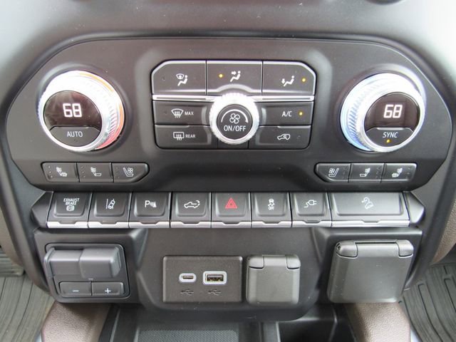 Used 2020 GMC Sierra 2500 Denali w/ Denali Ultimate Package AWD/4WD image 25