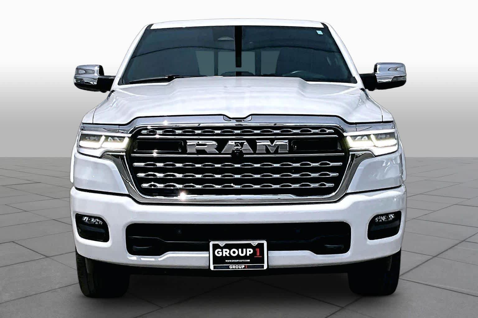 Used 2025 RAM 1500 Limited AWD/4WD image 4
