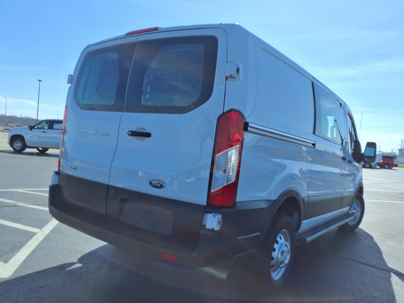Used 2024 Ford Transit 250 Low Roof AWD w/ Exterior Upgrade Package image 27