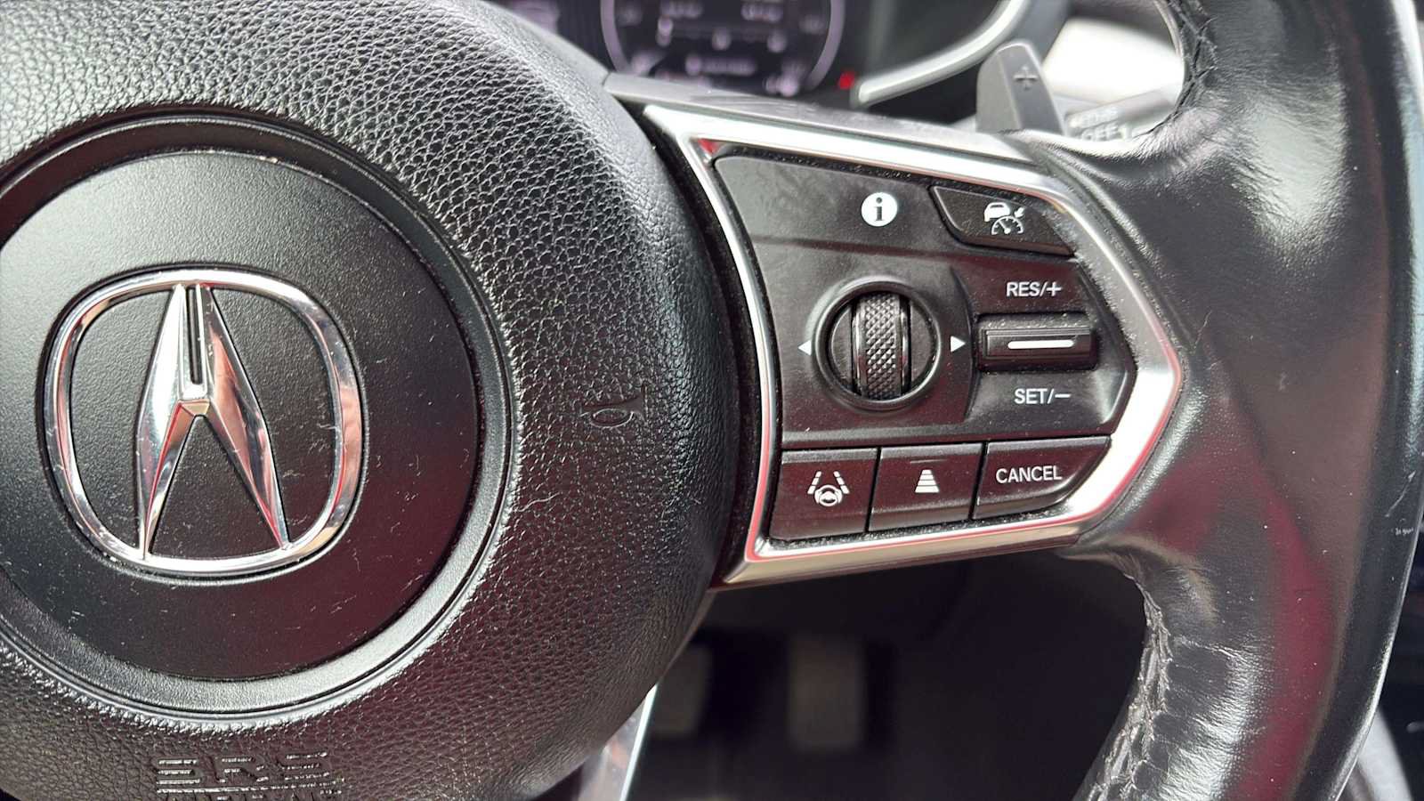 Used 2023 Acura MDX SH-AWD image 25