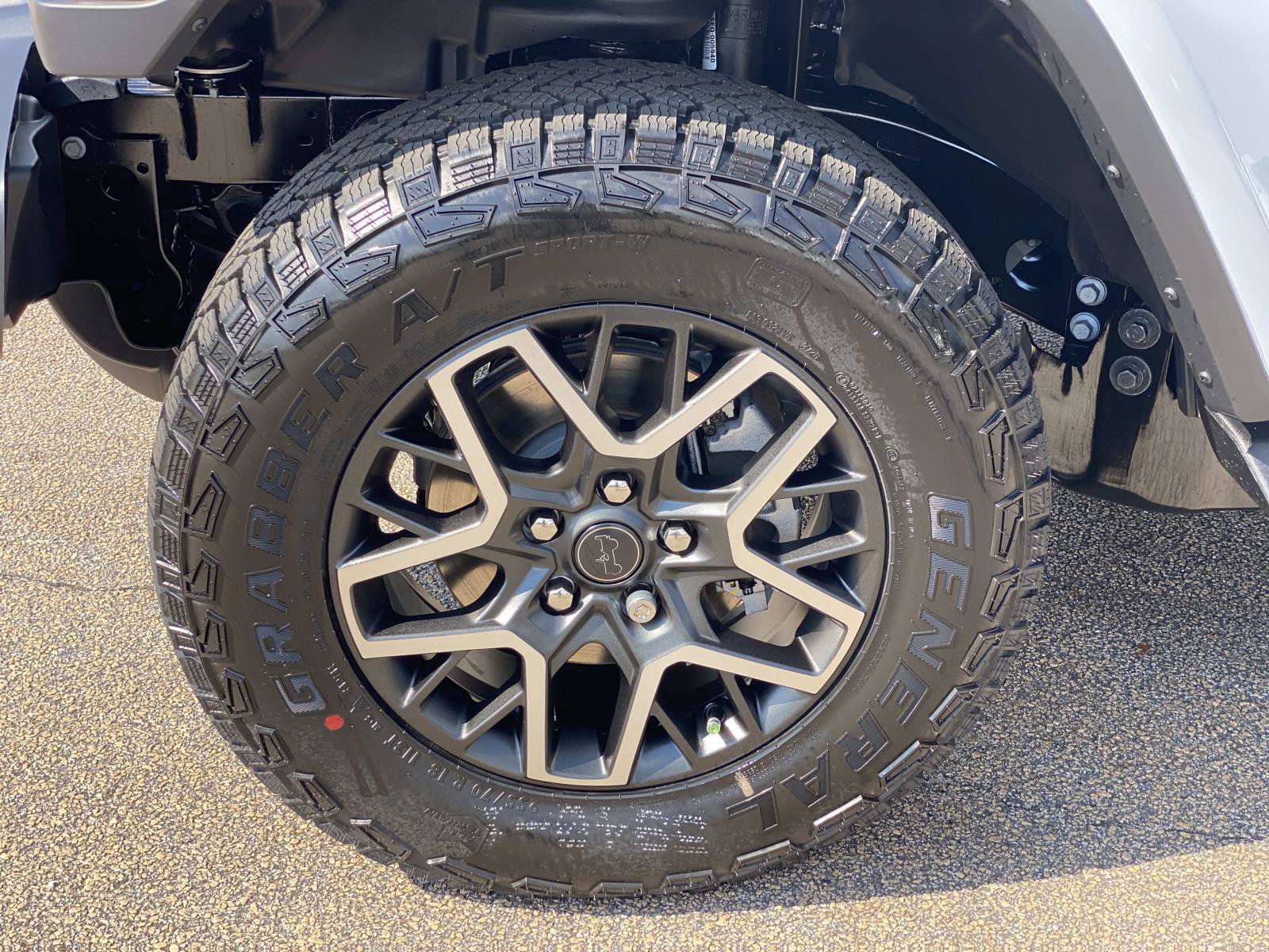 New 2027 Jeep Wrangler Unlimited Sahara AWD/4WD image 6