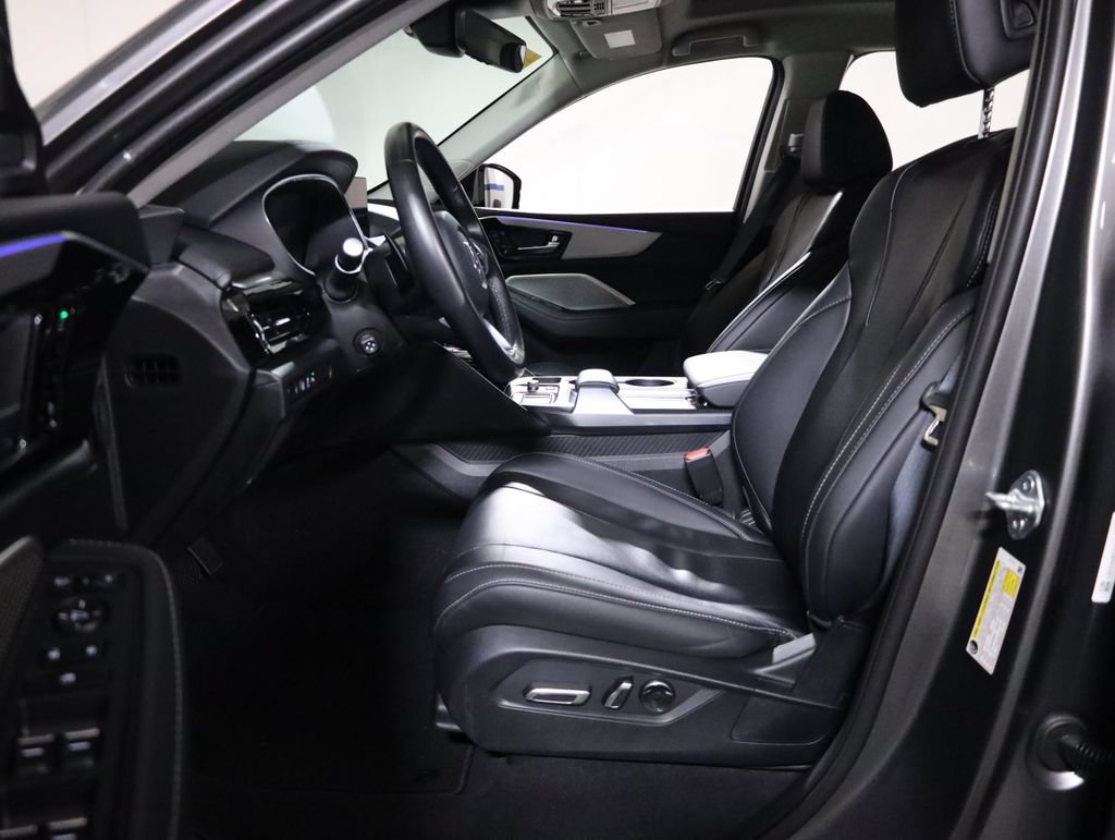Used 2023 Acura MDX w/ Technology Package AWD/4WD image 42