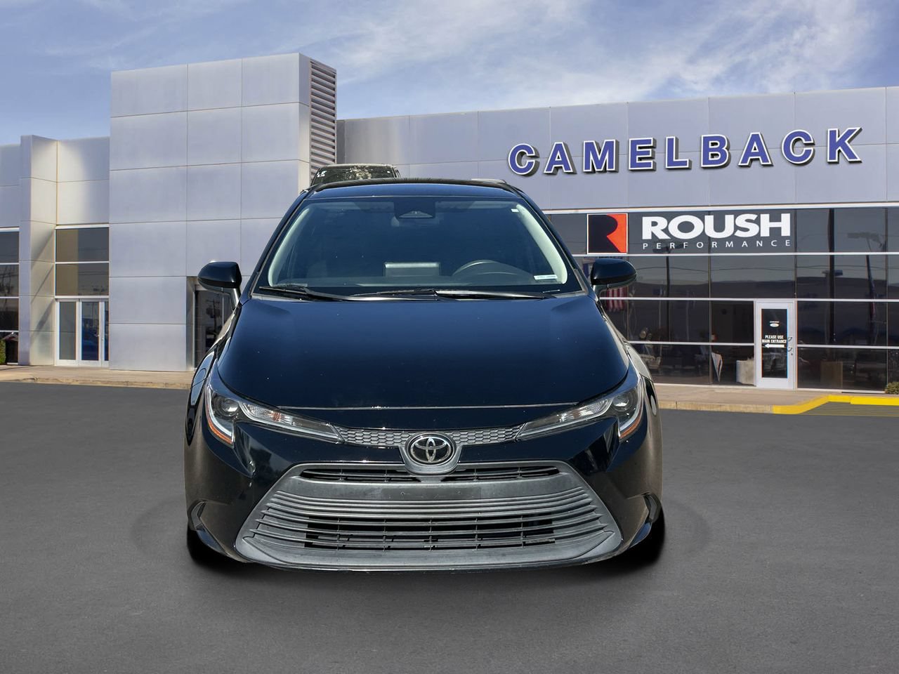 Used 2023 Toyota Corolla LE FWD image 3