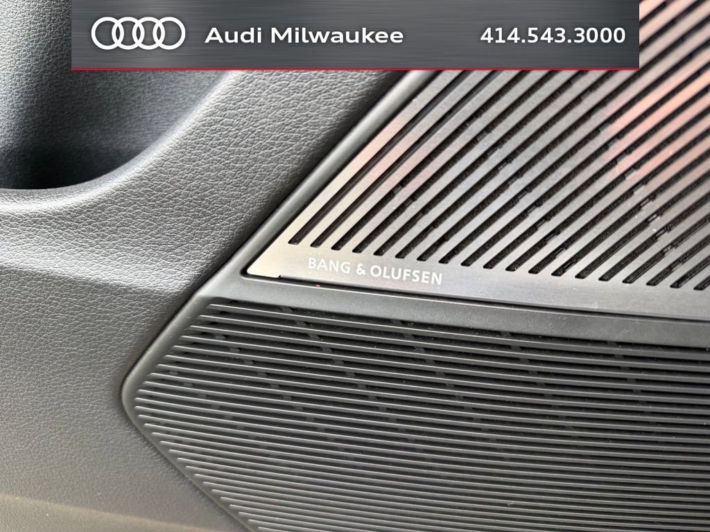 Used 2024 Audi SQ8 Prestige AWD/4WD image 22