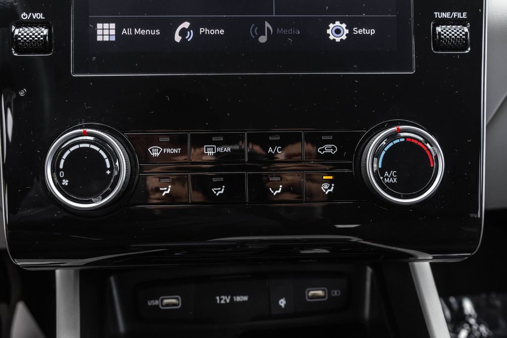 Used 2023 Hyundai Tucson SEL w/ Winter Package AWD/4WD image 17