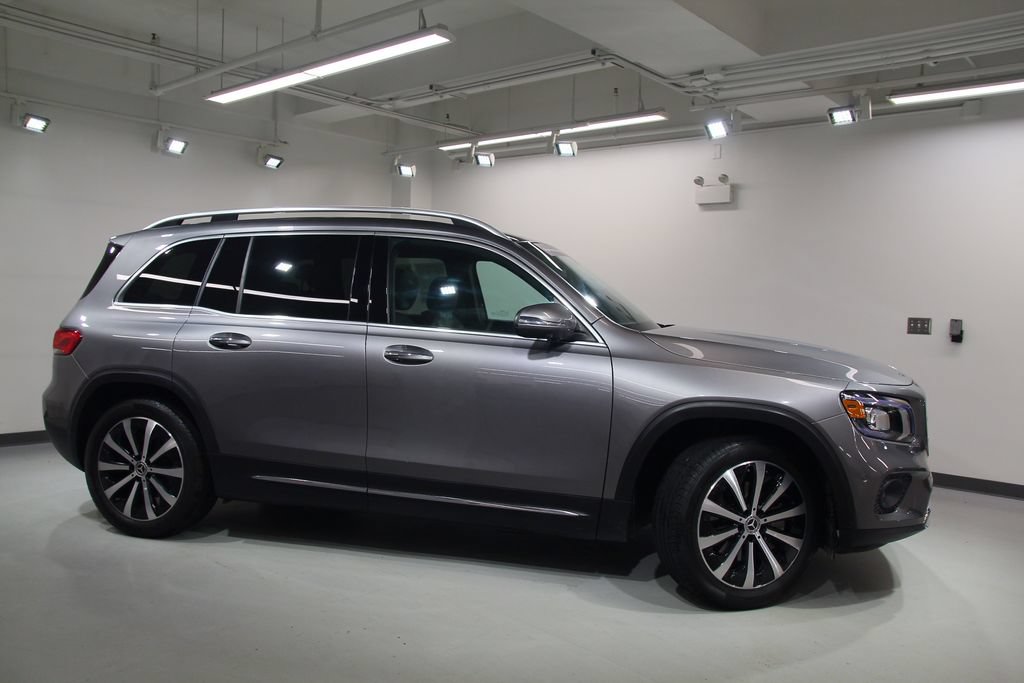 Used 2023 Mercedes-Benz GLB 250 4MATIC image 13