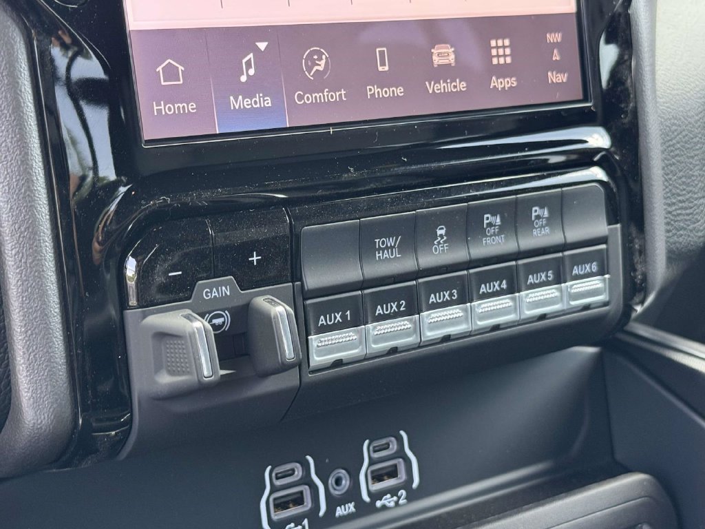 New 2026 RAM 2500 Big Horn AWD/4WD image 19