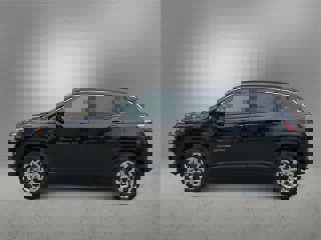 New 2026 Jeep Compass Latitude image 5