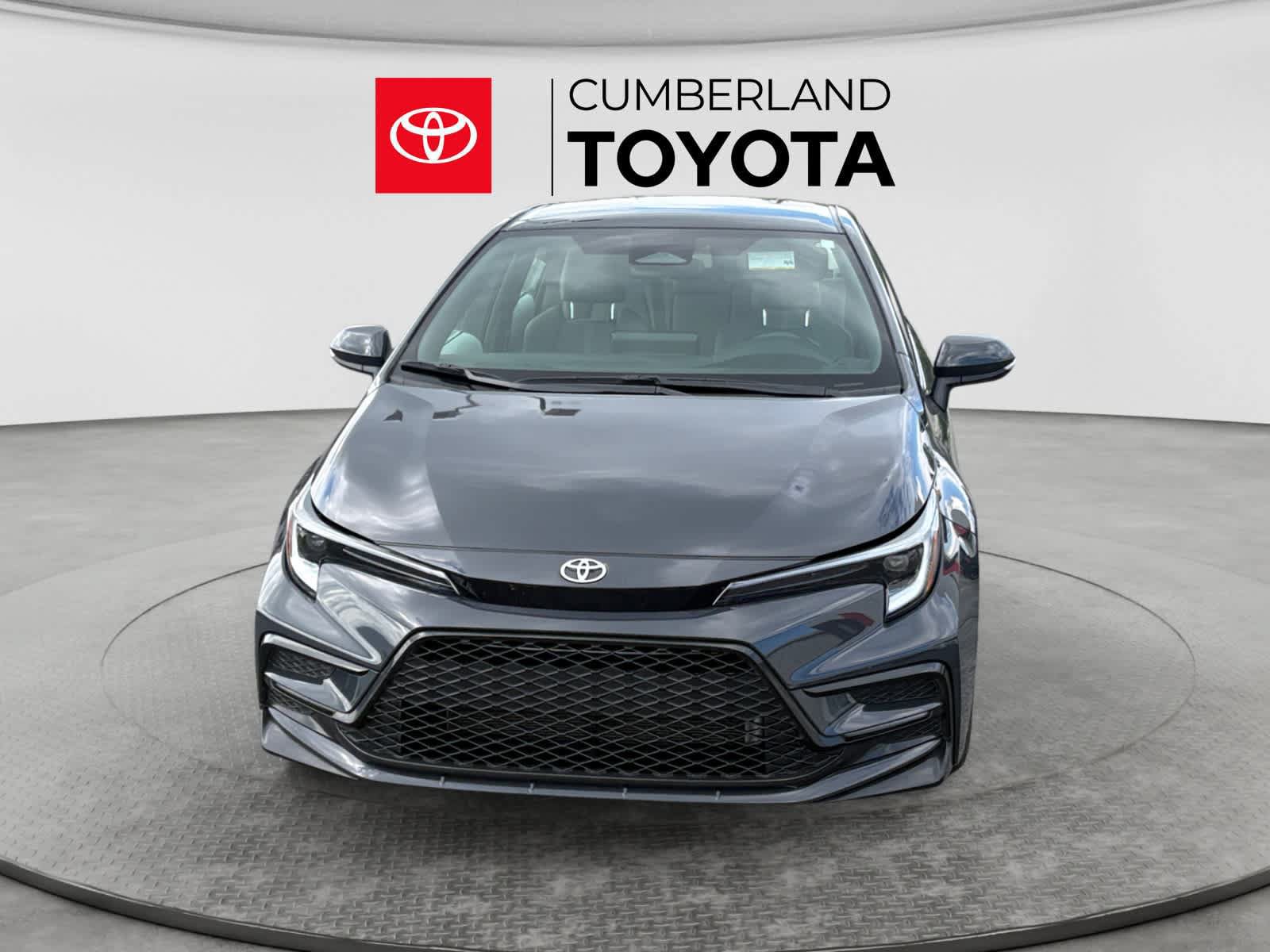 Used 2025 Toyota Corolla SE w/ Convenience Package FWD image 8