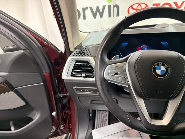 Used 2024 BMW X7 xDrive40i AWD/4WD image 27