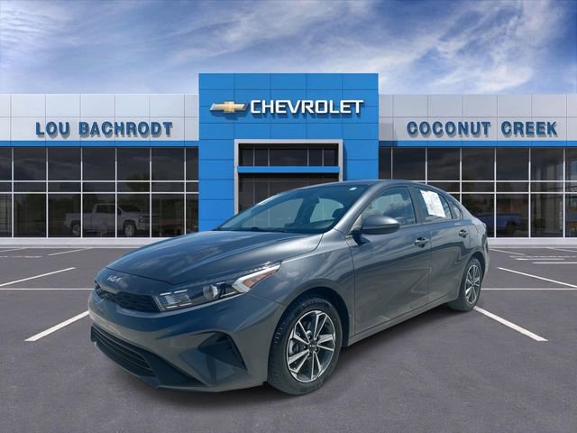 Used 2024 Kia Forte LXS FWD image 4