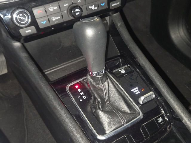 Used 2024 Jeep Compass Limited image 19