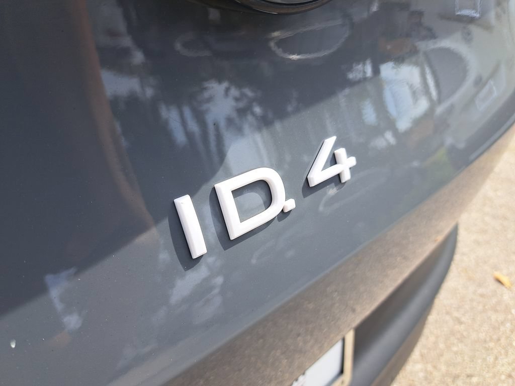 Used 2023 Volkswagen ID.4 S RWD image 6
