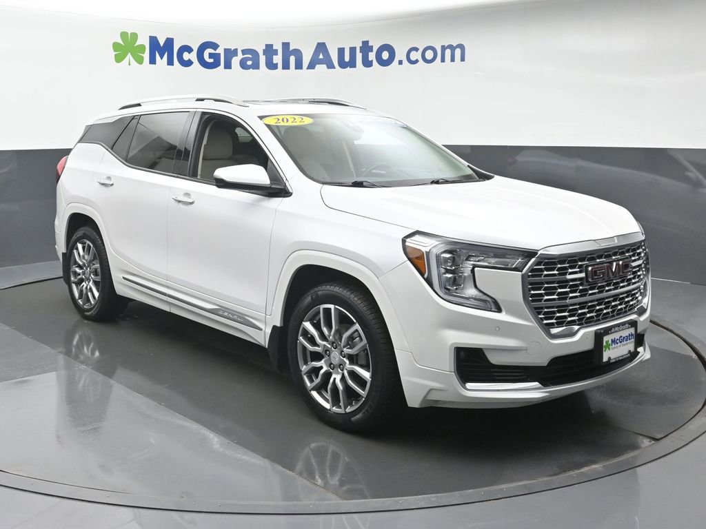 Used 2022 GMC Terrain Denali image 2