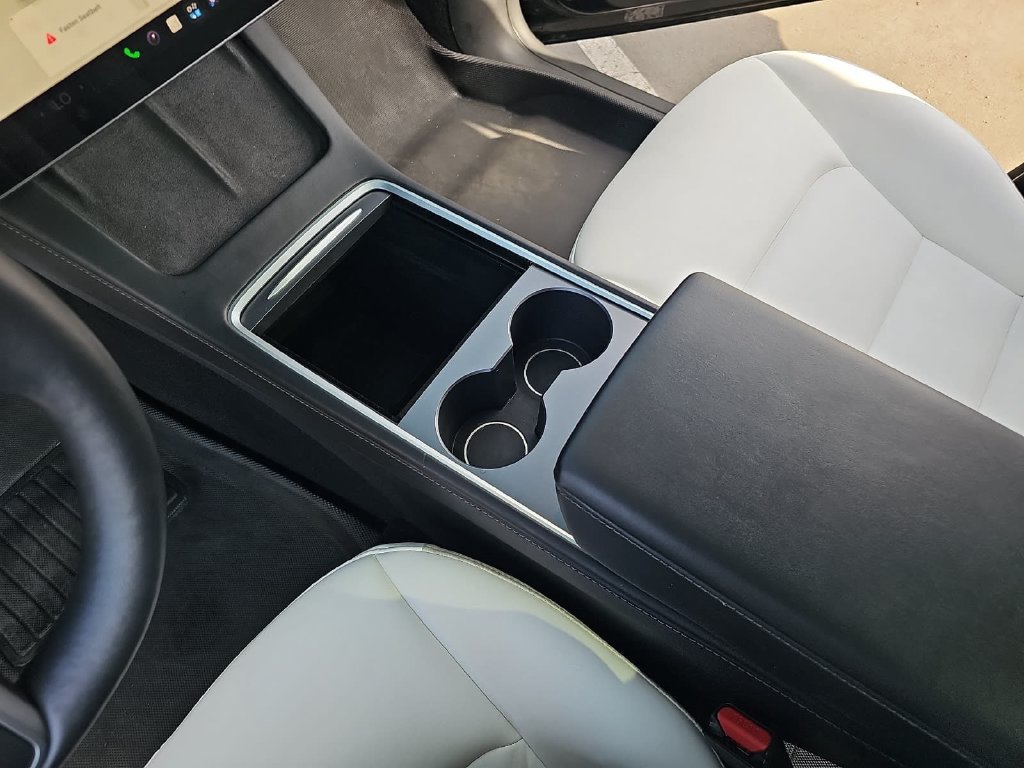 Used 2022 Tesla Model Y Performance AWD/4WD image 26
