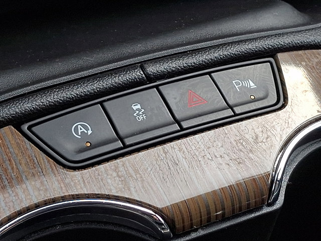 Used 2022 GMC Acadia SLE w/ Driver Convenience Package image 24