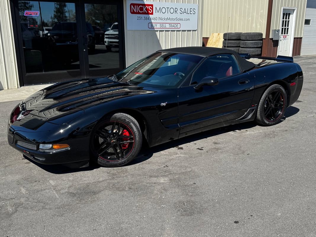 Used 2003 Chevrolet Corvette Convertible w/ Preferred Equipment Group1 RWD image 1
