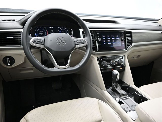 Used 2022 Volkswagen Atlas SE image 16