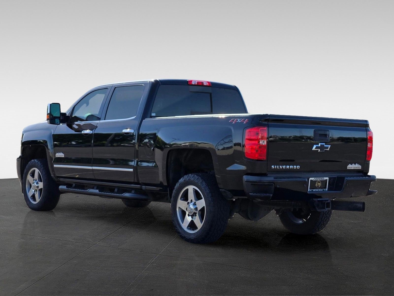 Used 2019 Chevrolet Silverado 2500 High Country w/ Duramax Plus Package image 6