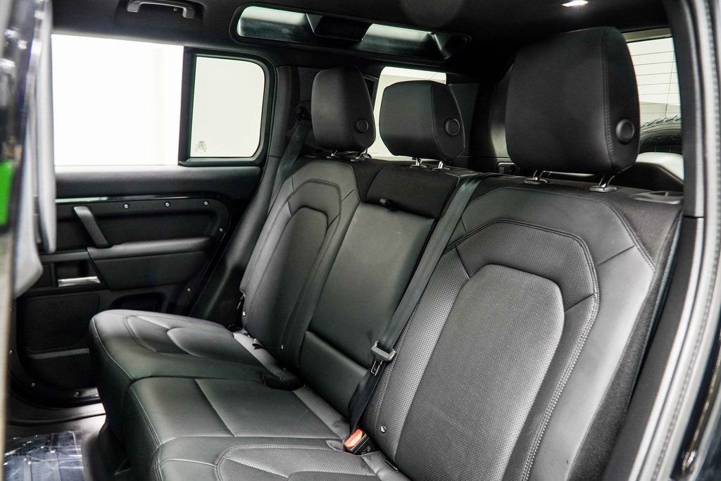 Used 2025 Land Rover Defender 110 S AWD/4WD image 41