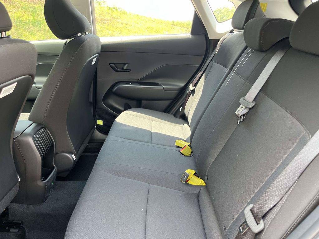 New 2026 Hyundai Kona SE FWD image 30