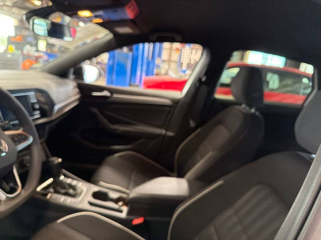 Certified 2023 Volkswagen Jetta Sport FWD image 27
