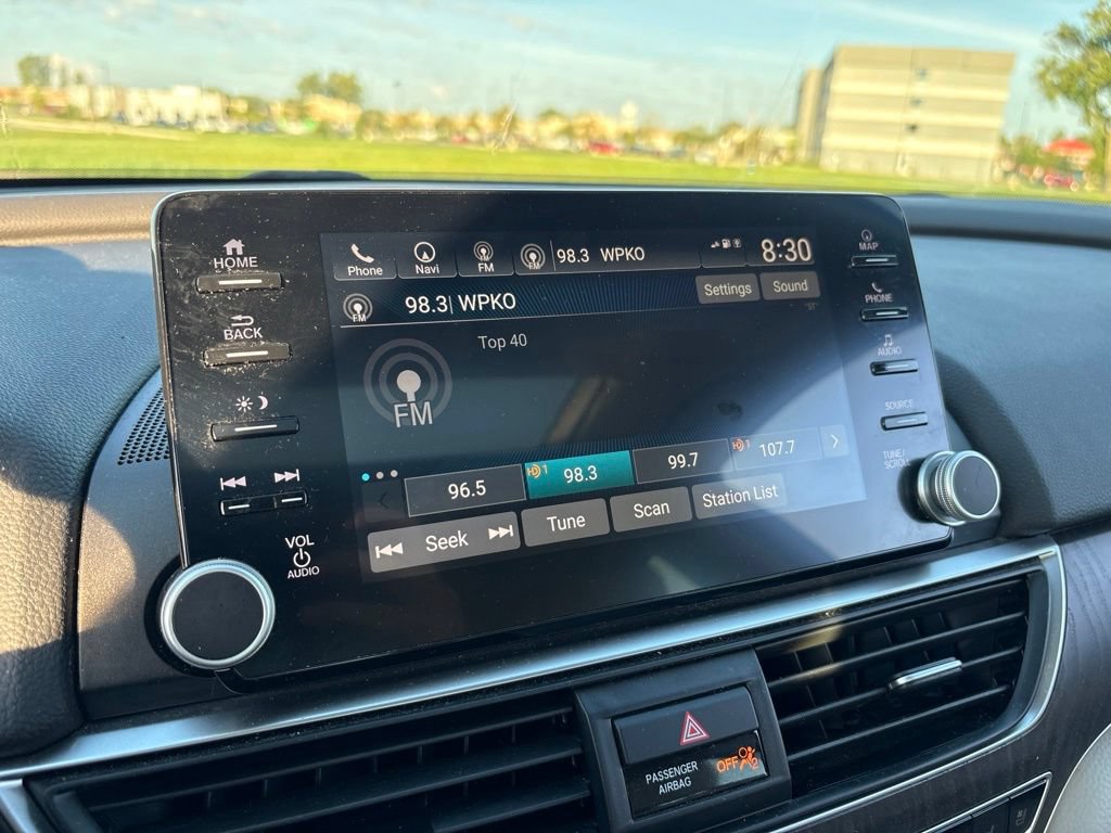 Used 2018 Honda Accord Touring image 22