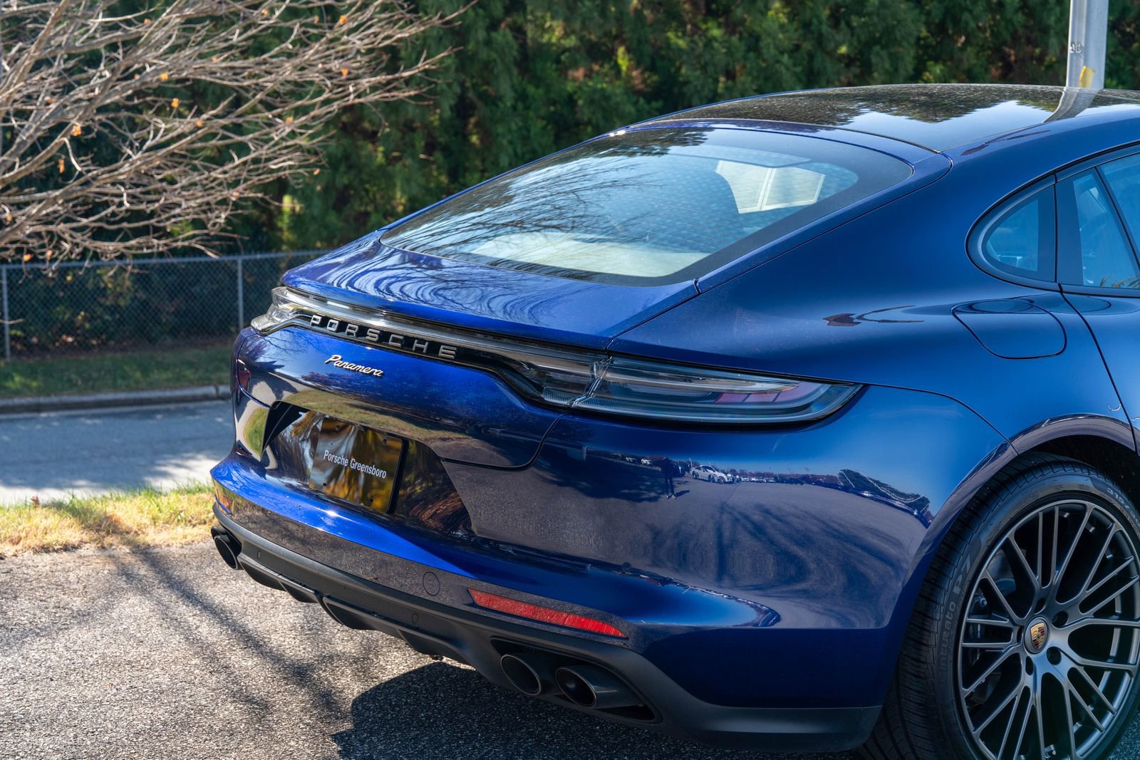 Certified 2023 Porsche Panamera Platinum Edition image 13