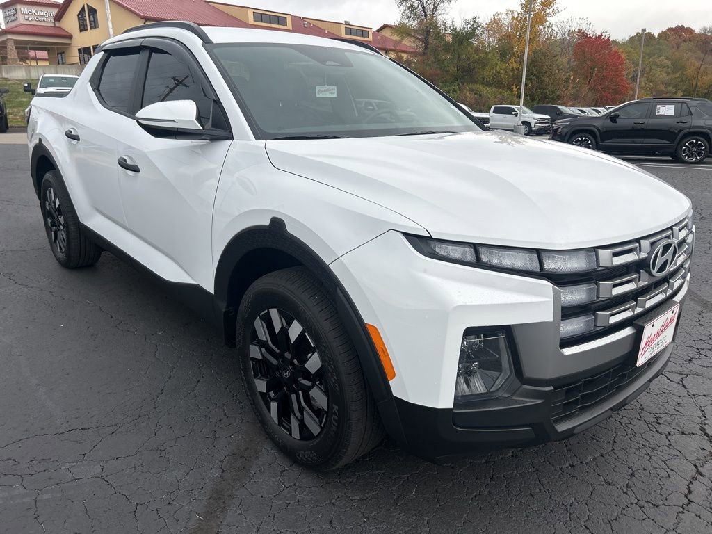 Used 2025 Hyundai Santa Cruz SEL image 3
