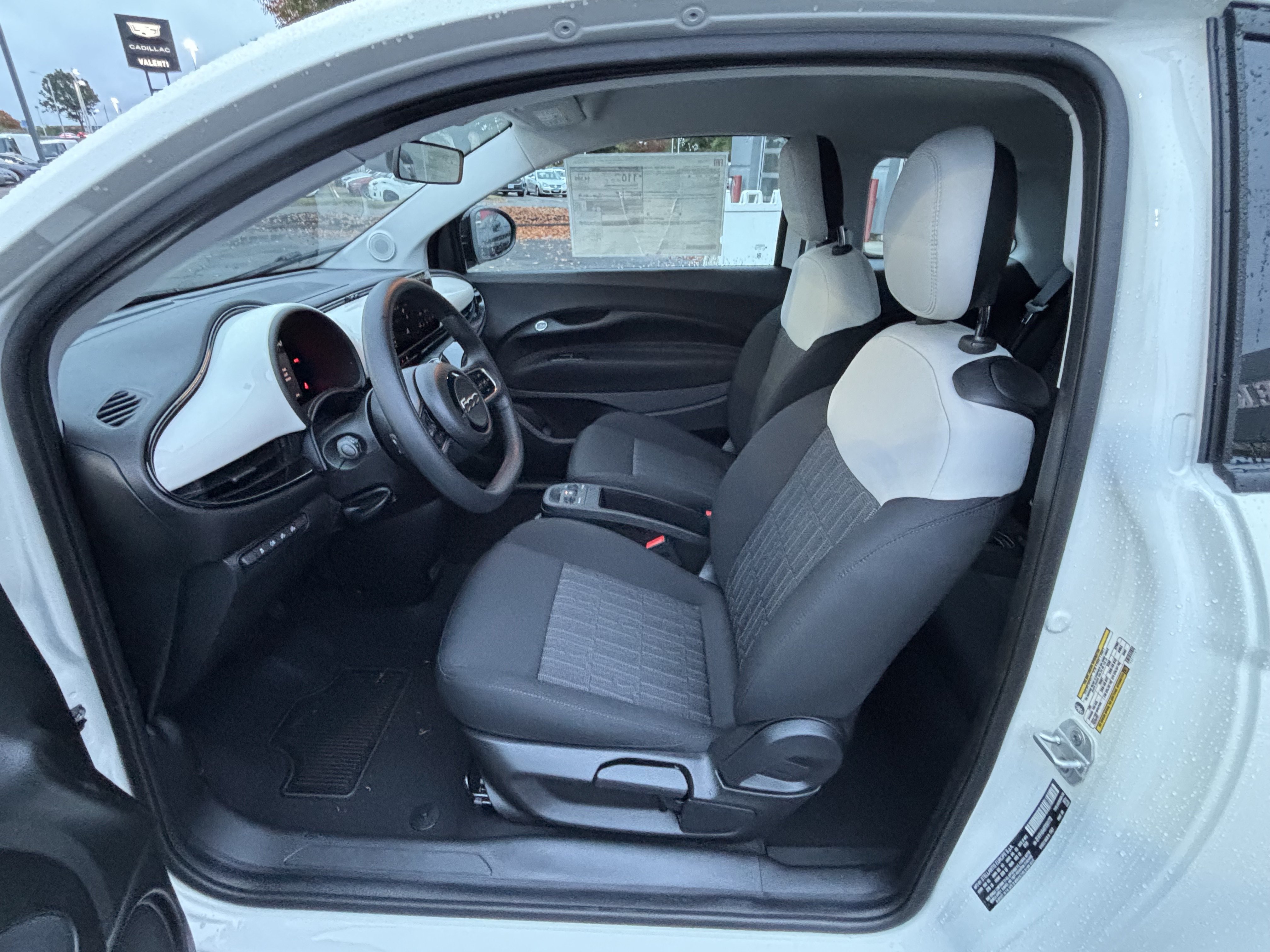 New 2026 FIAT 500 e FWD image 27