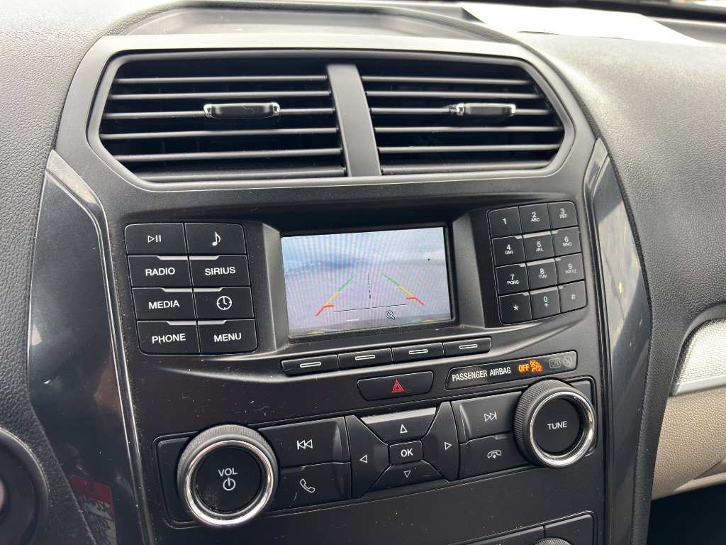 Used 2019 Ford Explorer 4WD image 16