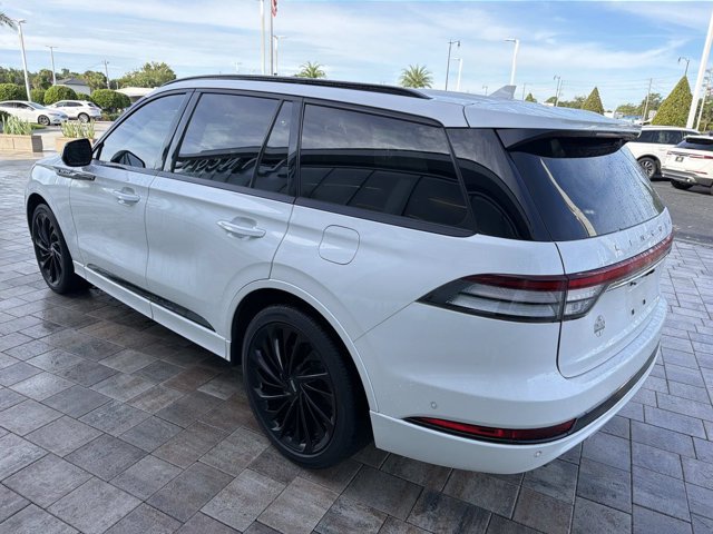 Certified 2023 Lincoln Aviator Reserve w/ Equipment Group 201A RWD image 4