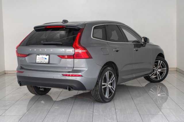 Used 2021 Volvo XC60 T5 Momentum w/ Protection Package Premier FWD image 6